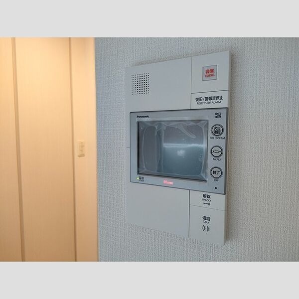 エスリード大阪梅田リュクス セキュリティ