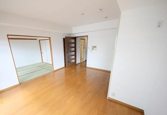 CH.158 RESIDENCE NAKANOSHIMA リビング