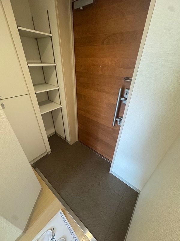 ドゥーエ本庄   玄関