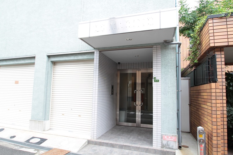 リヴェール中川 エントランス