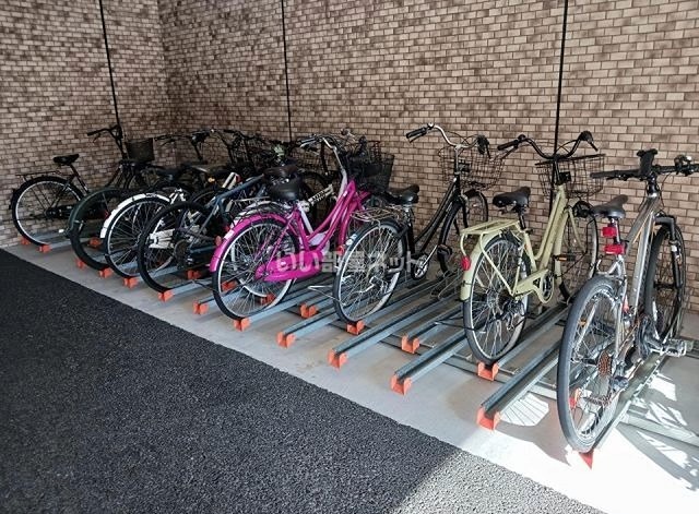 PHOENIX Clove Tomoi 駐車場