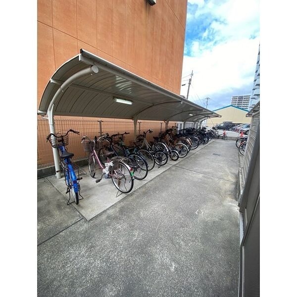 海老江サンライズ 駐車場