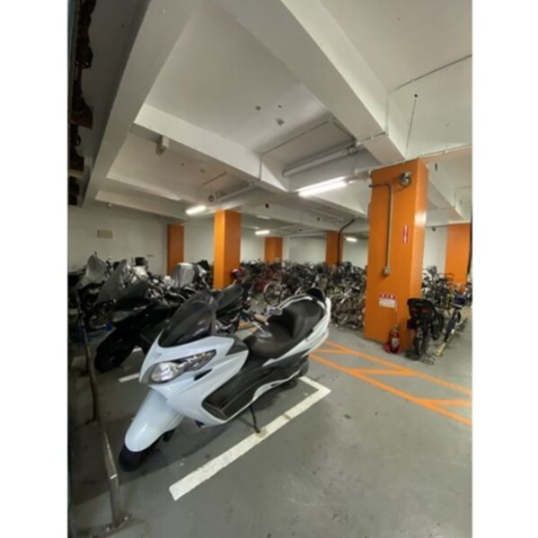 大正メゾン 駐車場