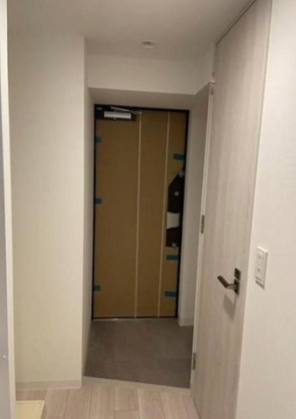 コンフォリア新梅田 玄関