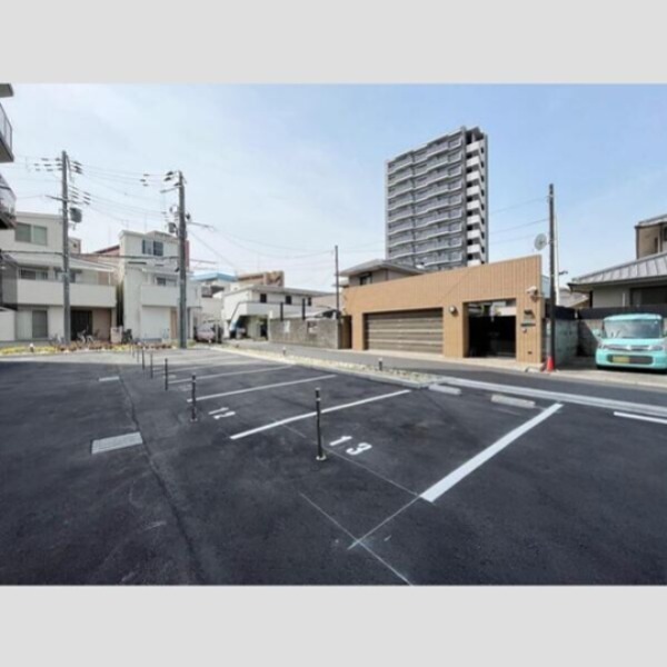 東三国Noah 駐車場