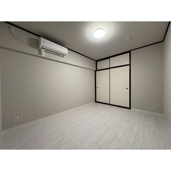 PHOENIX COURT 交野I ベッドルーム