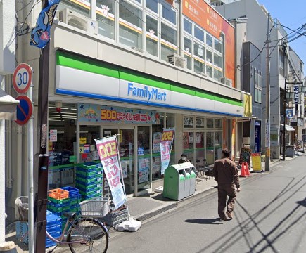 グレース　ナカシンⅣ コンビニ