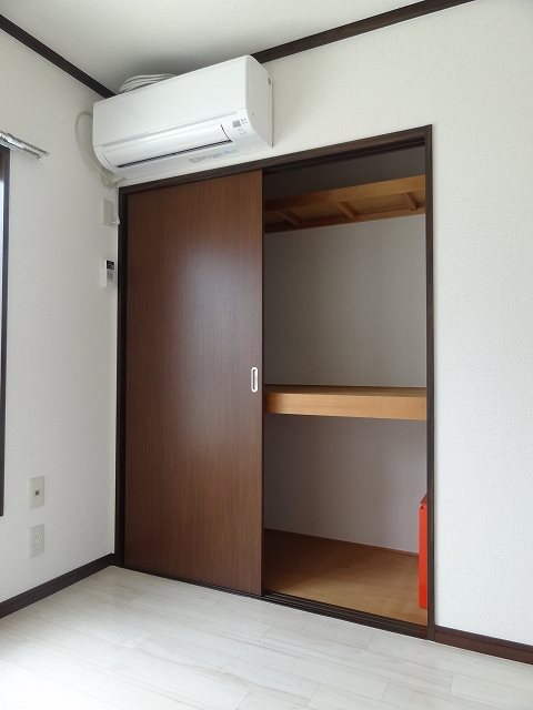 エクセル大倉山 収納