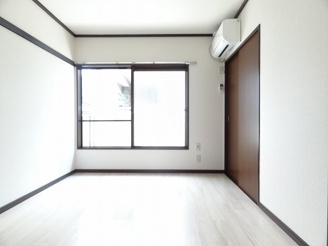 エクセル大倉山 リビング