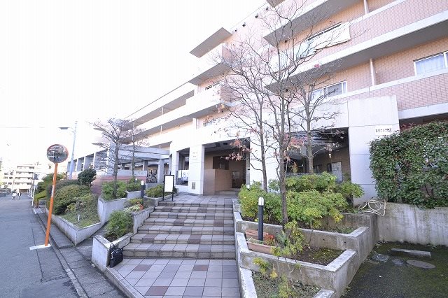 ヴェルドミール宮崎台 エントランス