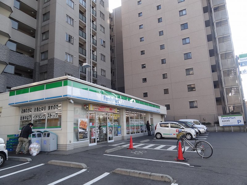 アレグレス新横浜 コンビニ