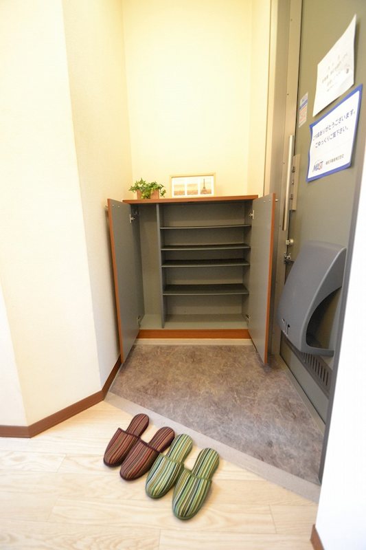 ミューズ中原 玄関