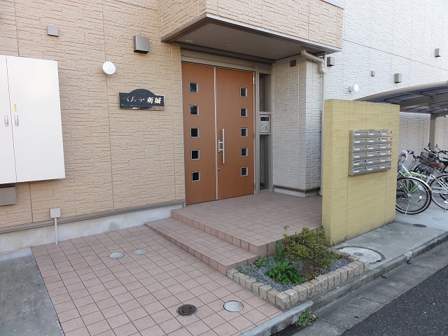 ベルテ新城 エントランス