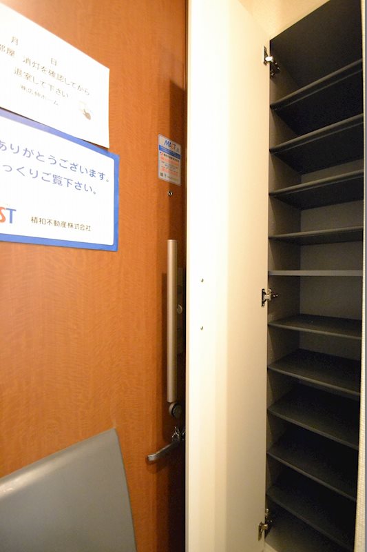 ベルテ新城 玄関