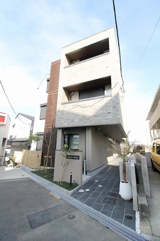 アヴェニール宮崎台 外観