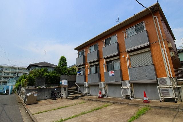 AZURE篠原 外観