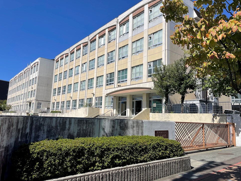 サンテラスタカギ 小学校