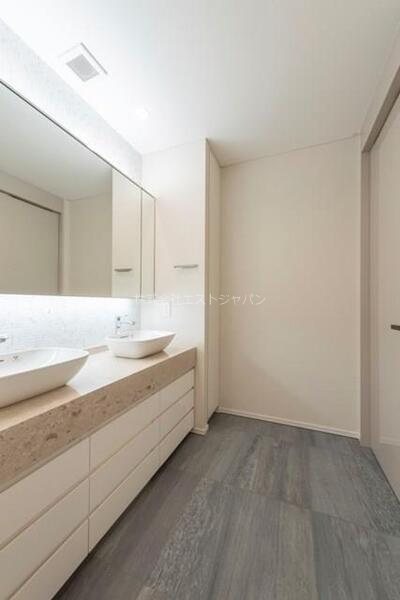 東京ミッドタウン八重洲　八重洲セントラルスクエア 洗面所