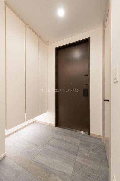 東京ミッドタウン八重洲　八重洲セントラルスクエア 玄関