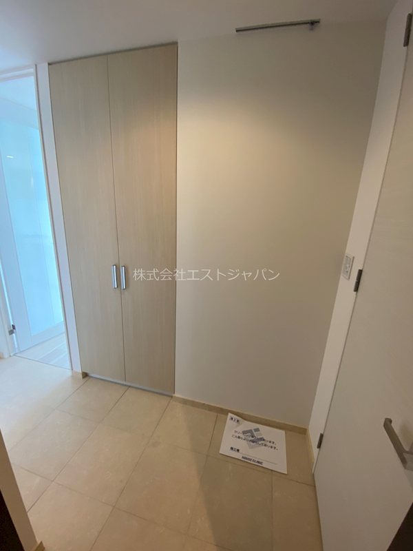 スカイハウス浜離宮          玄関