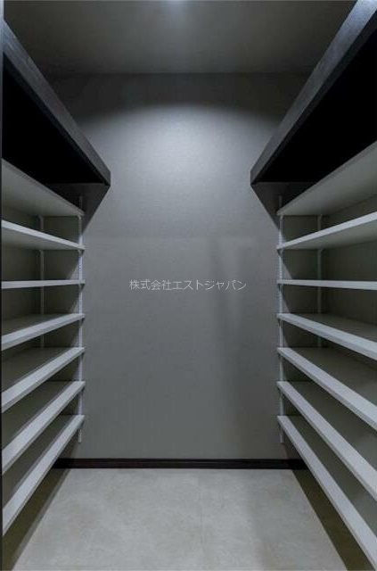 レジディア西麻布   収納
