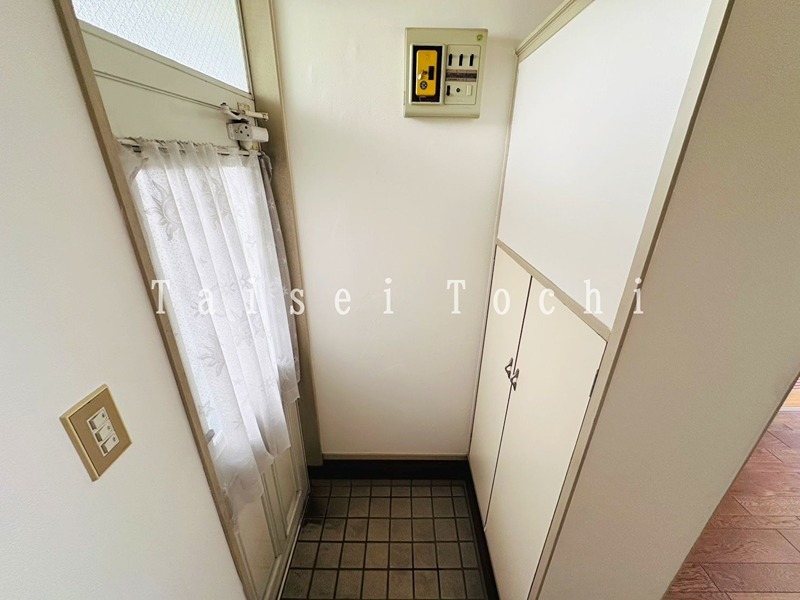 小山ハイツ 玄関