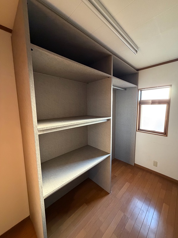 本郷町貸戸建 収納