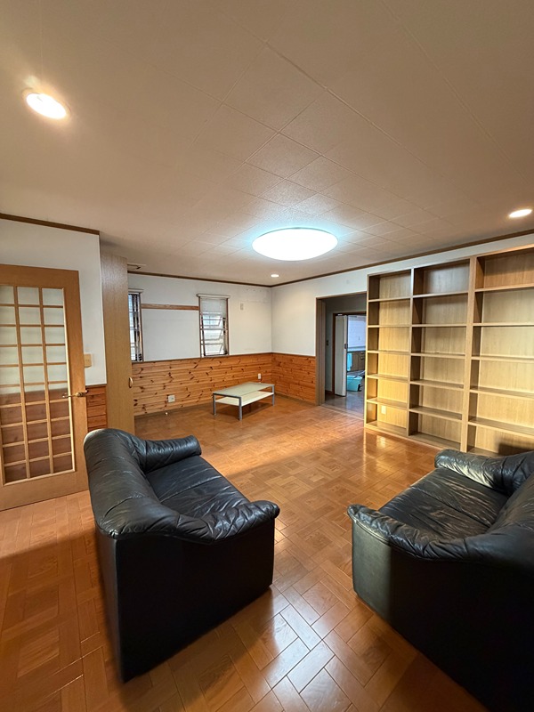 本郷町貸戸建 リビング
