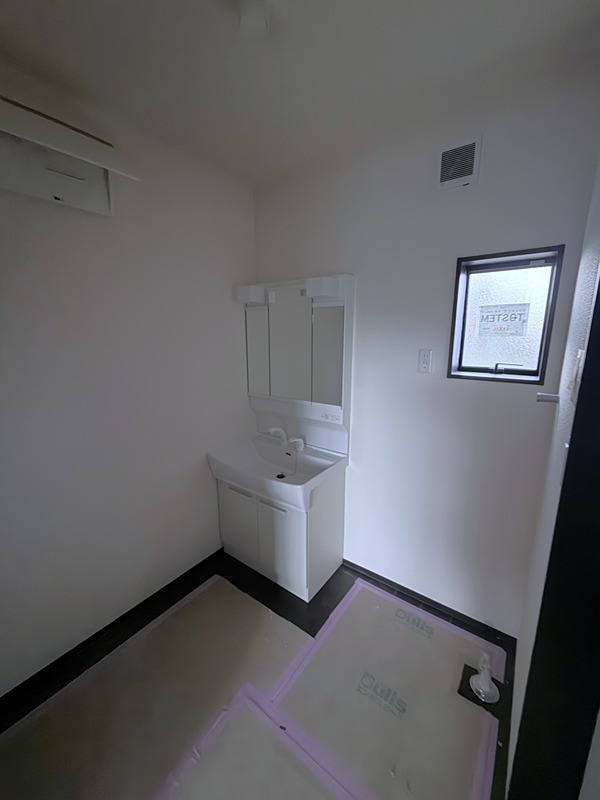 グランソフィア上新郷ヴィレッジ　E 洗面所