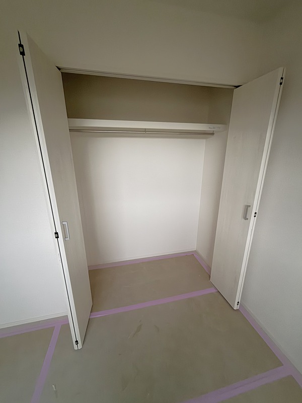 グランソフィア上新郷ヴィレッジ　F 収納