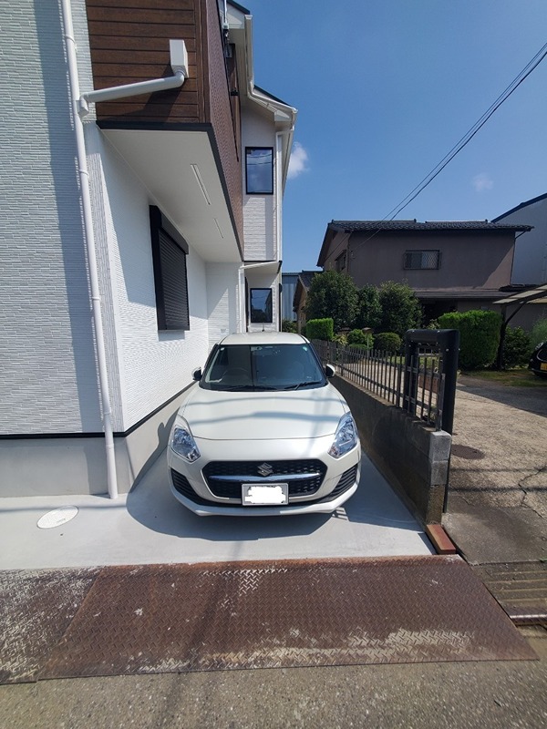 グランソフィア川口東領家　C 駐車場