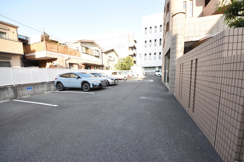 タウンコート咲久良 駐車場