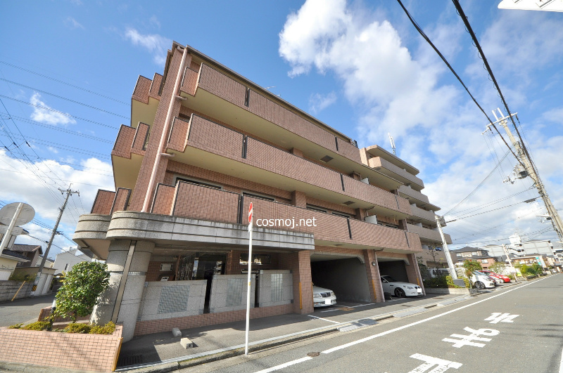 グランディール青山 駐車場