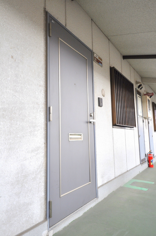 高安矢野ハイツＡ棟 玄関
