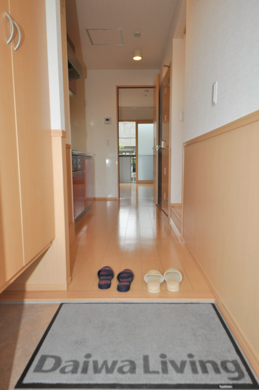 クリエ西山本 玄関