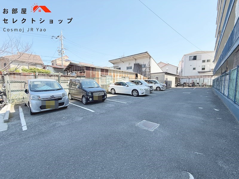 沼ハイツ 駐車場