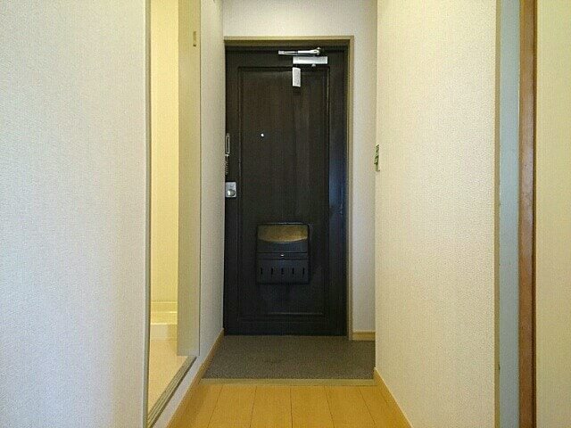 上田マンション 玄関
