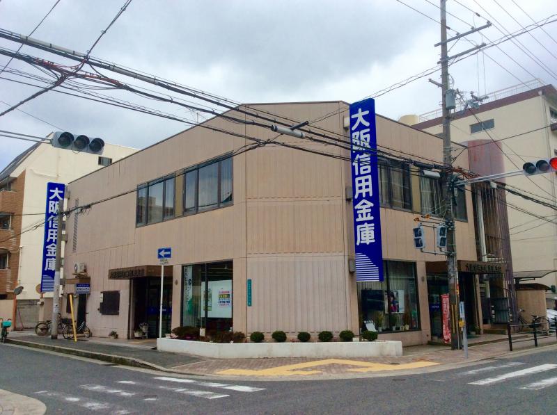エアリーメゾン加美東 銀行