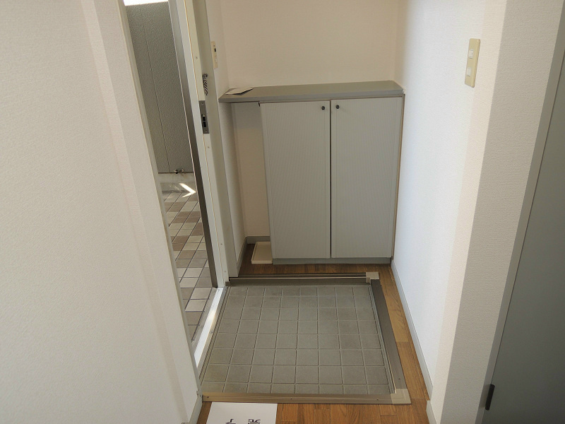 アルコンセル 玄関