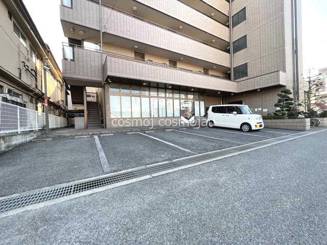 アリア 駐車場