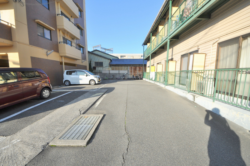 SEPTILE佐堂 駐車場