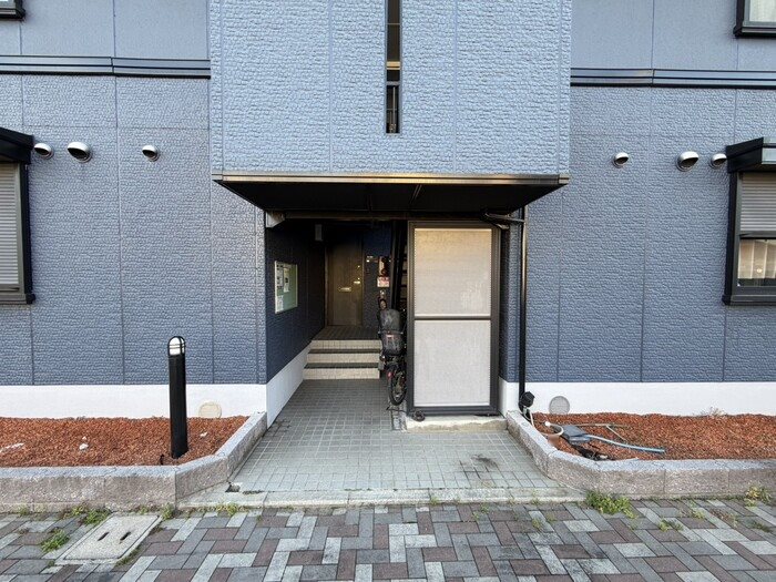 RIHITO八尾A エントランス