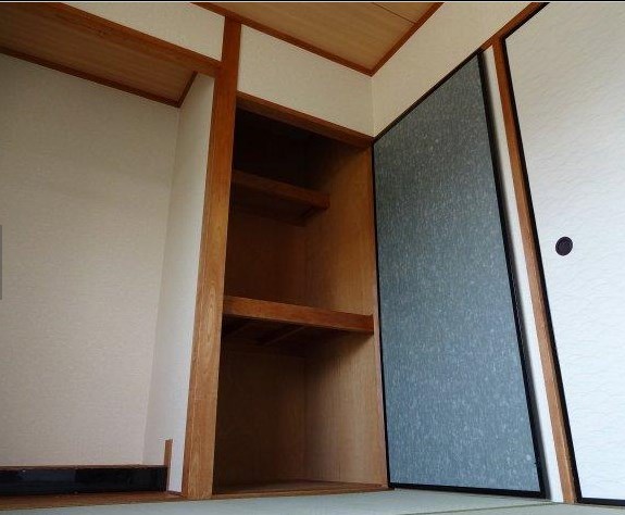 ラインプラザ本郷 収納