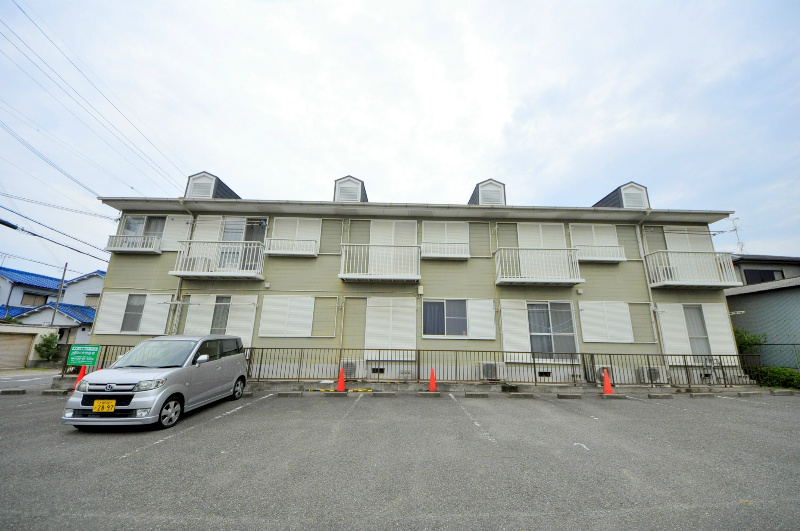 ハイム朝日 駐車場