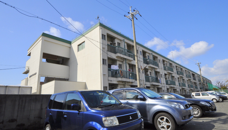 教興寺マンション 駐車場