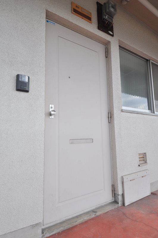 教興寺マンション 玄関