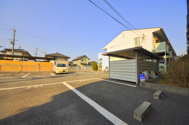 高安グリーンハイツ 駐車場