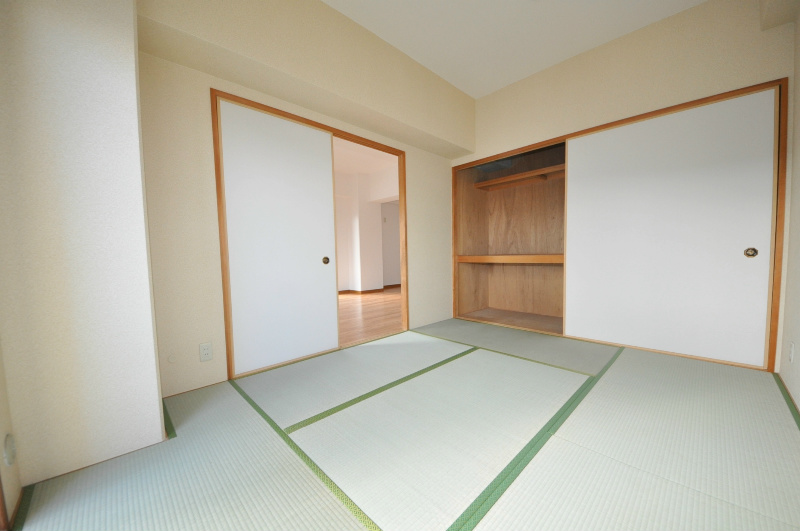 レジデンスOgawa 収納