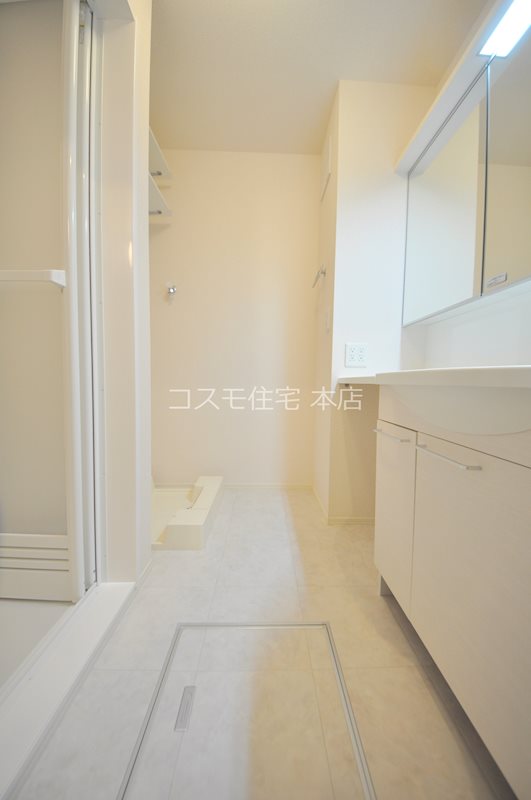 Re Court　Stella   洗面所