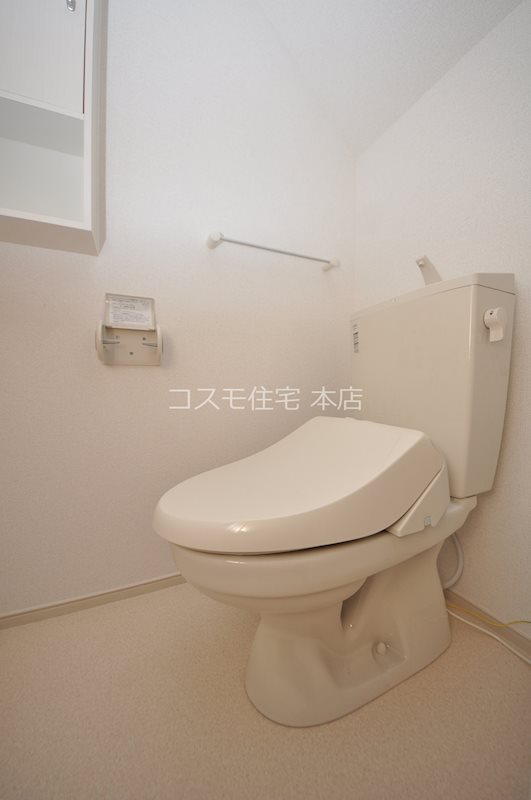 ファミール　レイ トイレ